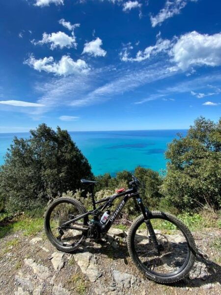 Discover the Cinque Terre by E-Bikes - Directions