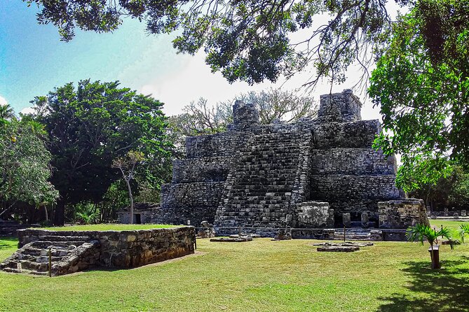 Discover the City, Cancun Awaits for You! Round Transportation From Cancun - The Sum Up