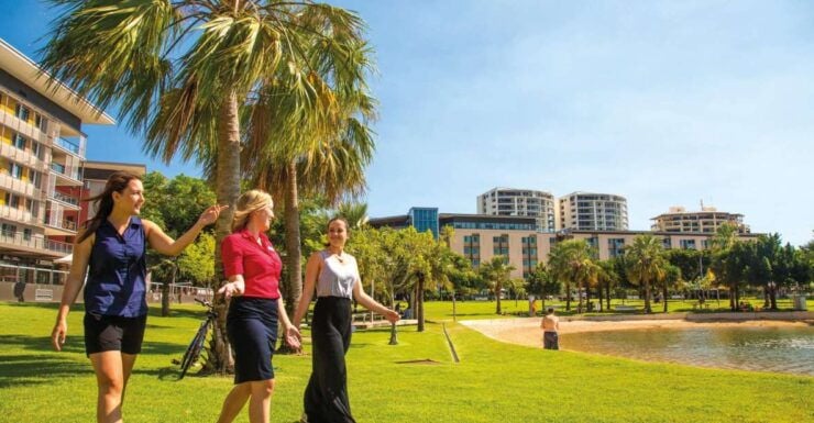 Discover the City of Darwin: Half-Day City Coach Tour - Tour Details