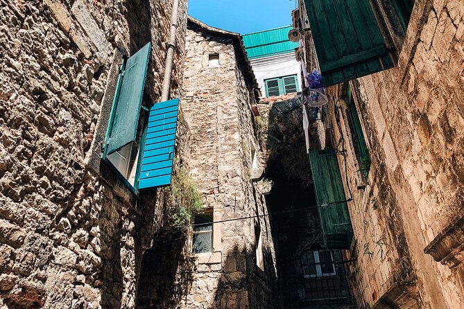 Discover the City Outdoor Escape Game in Split - Directions for the Game