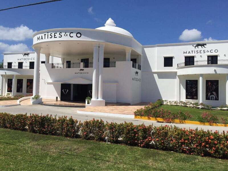 Discover the essence of playa del carmen: tequilera, jewelry and 5th avenue. - The Practicalities