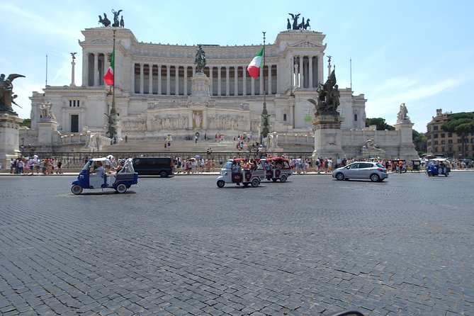 Discover the Famous Seven Hills of Rome With the Calessino Bee - The Sum Up