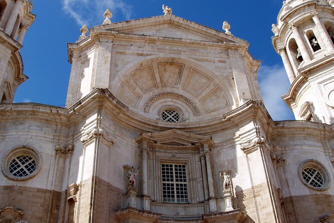 Discover the Fascinating History of Cadiz Old Town on a Private Walking Tour - Architectural Gems and Landmarks