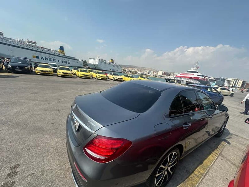 Discover The Hidden Gems Of Santorini - Why We Love This Tour