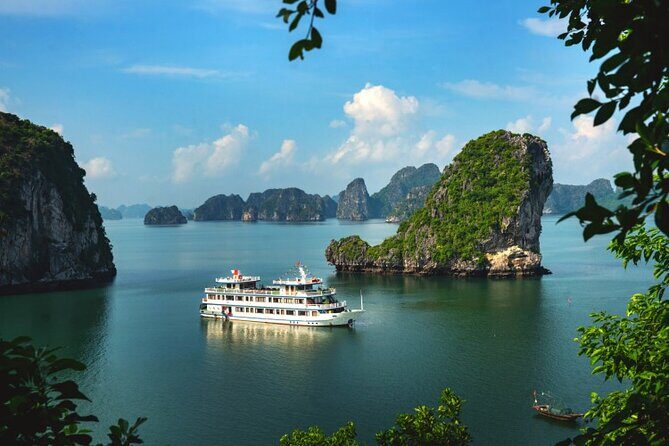 Discover the Hidden of Bai Tu Long Bay on a 2-Day Swan Cruise - Deep Dive into the Itinerary