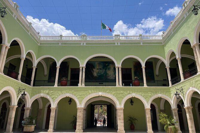 Discover the Historic Center of Merida - An In-Depth Look at the Tour Experience