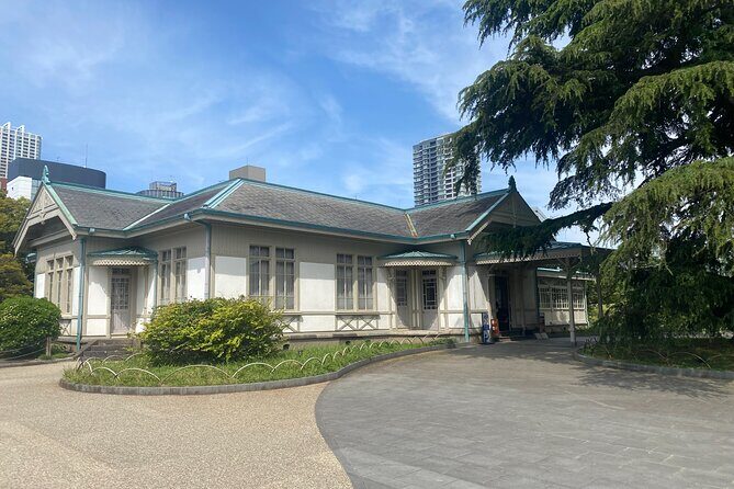 Discover the History of Shinjuku Gyoen Private Walking Tour - FAQ