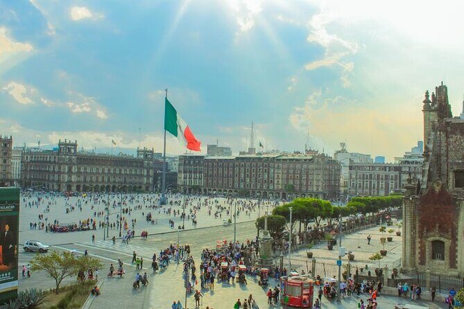 Discover the Latin-American Tower and Historic Center Tour - Practical Tips for a Smooth Experience