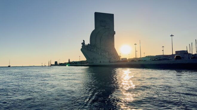 Discover the Lisbon Riviera : 2h Sailboat Tour - Inclusions of the Experience