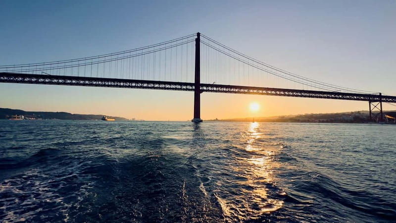 Discover the Lisbon Riviera : 2h Sunset Sailboat Wine Cruise - The Itinerary: A Closer Look