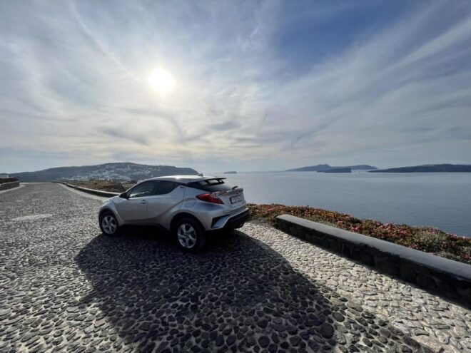 Discover the Most Famous Places on the Island in 5 Hours. - Enjoying Perissa Beach