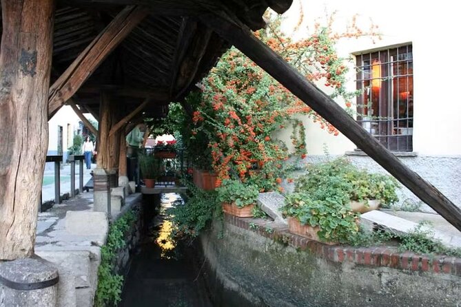 Discover the Navigli Area in Milan on a Private Guided Tour - Booking Information