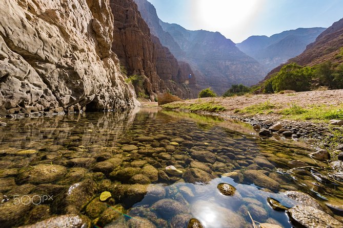Discover the South & Wadi Shab - Booking Details