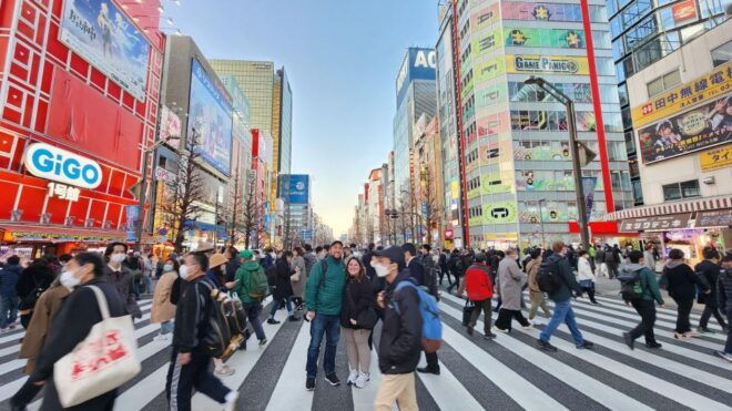 Discover Tokyo in a Day: From Tradition to Trend - Iconic Landmarks and Hidden Gems