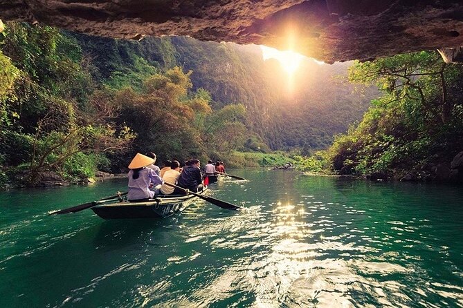Discover Trang An Natural World Heritage, Bich Dong Pagoda, Cycling Day Tour - Captivating Views From Land and Water