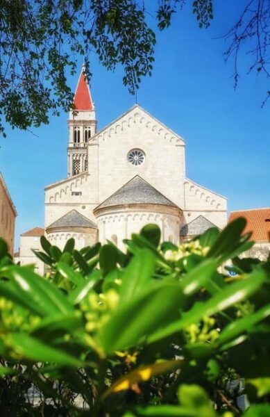 Discover Trogir: Guided Walking Tour of a Medieval Gem - Tips for Your Visit