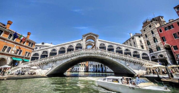 Discover Venices Splendor: A Historical In-App Audio Tour - Tour Description