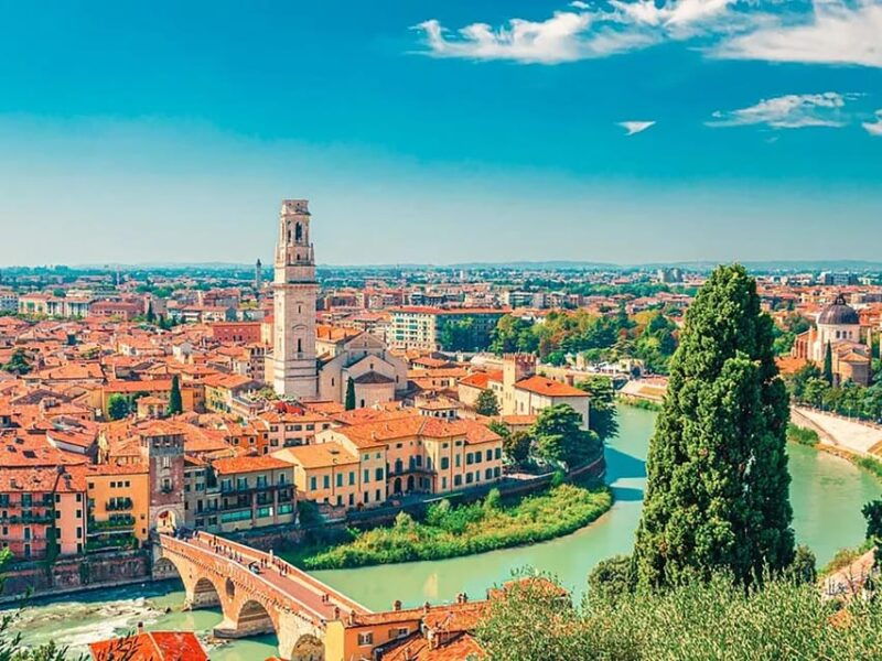 Discover Verona: Arena, Juliets Balcony & Hidden Gems - Exploring Verona’s Historic Heart in 3 Hours