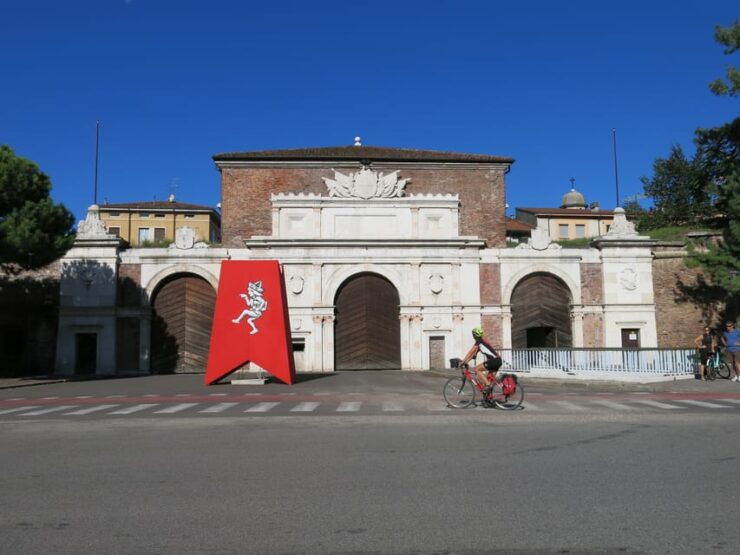 Discover Verona by Bike, With Lunch - SELF GUIDED TOUR - Good To Know