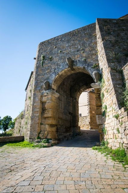 Discover Volterra With Licensed Tour Guide - Itinerary