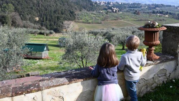 DISCOVERING AN ENGLISH GARDEN OVERLOOKING FLORENCE - The Sum Up
