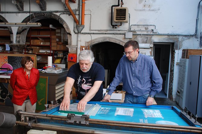 Discovering Artistic Screen Printing (For 2 People) - How to Book Your Screen Printing Experience