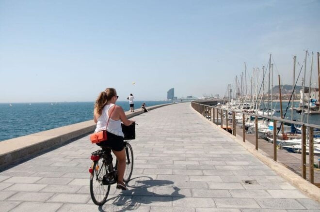 Discovering Barcelona: 2-Hour E-Bike Tour With Tapas - Guided Tour Experience