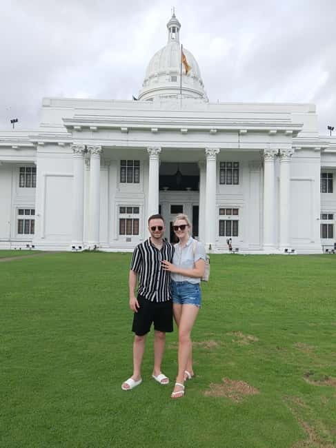 Discovering Colombo and Nice Sightseeing Tour by Tuk Tuk - FAQ