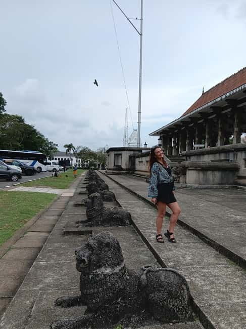 Discovering Colombo and Nice Sightseeing Tour by Tuk Tuk - FAQs