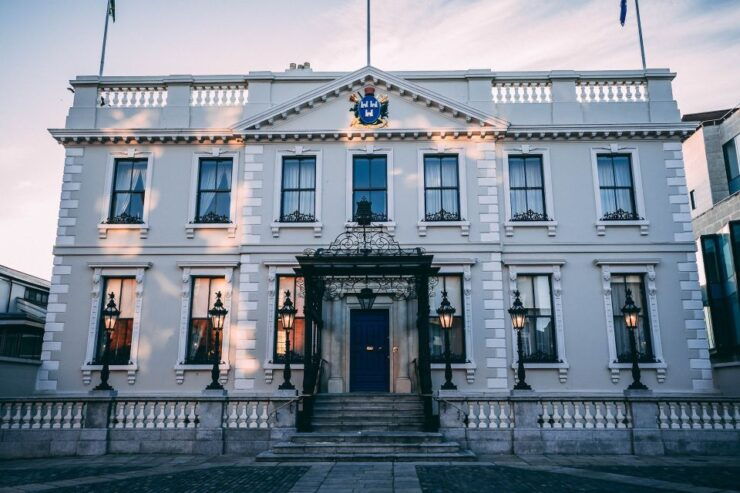 Discovering Dublin on Christmas Walking Tour - Activity Details