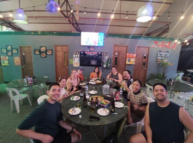 Discovering Filipino Street Food - Tips for Navigating the Bustling Filipino Street Food Scene