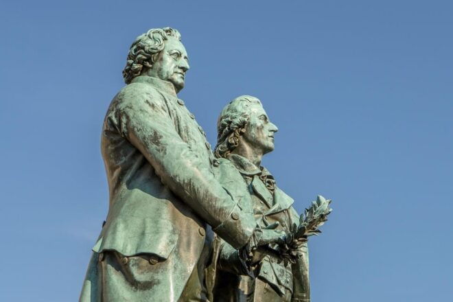 Discovering Goethe: Private Guided Walking Tour - Exploring Goethe House