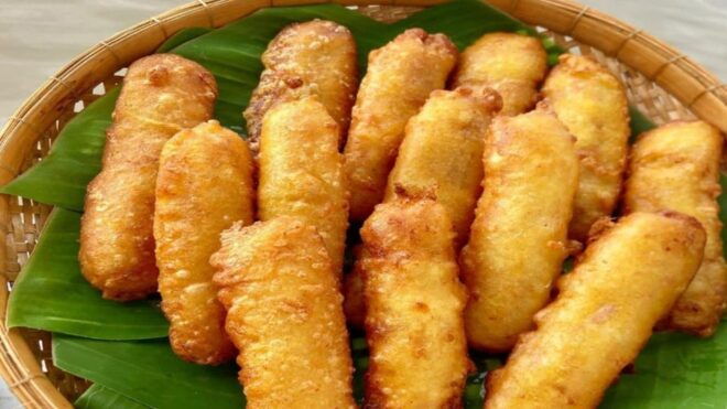 Discovering Hanoi Old Quarter: Train Street Food Tour - Booking Your Adventure