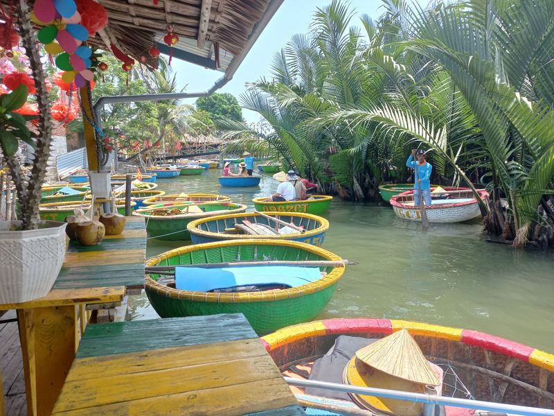 Discovering Hoi Ans Charm by Bamboo Basket Boat & Lantern Boat Trip - From coconut groves to lantern-lit river