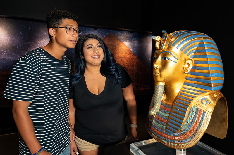 Discovering King Tuts Tomb Admission in Las Vegas - Looking closely at Egyptian art and artifacts