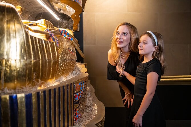 Discovering King Tuts Tomb at Luxor Hotel and Casino Las Vegas - Exploring the Luxor Hotels Replica of King Tuts Tomb