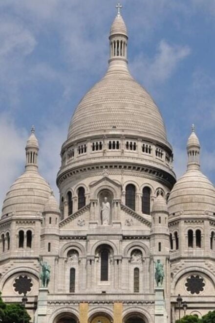 Discovering Le Marais: Guided Walking Tour of Paris - Highlights