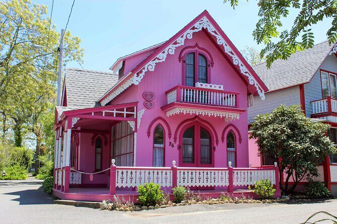 Discovering Oak Bluffs: A Self-Guided Audio Tour - Who Will Love This Tour?