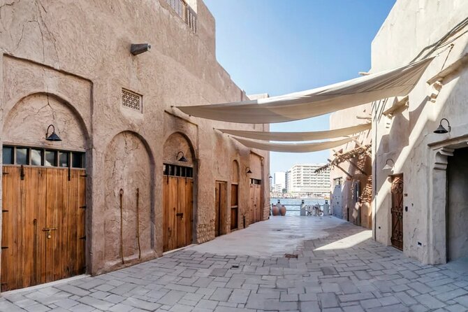 Discovering Old Town Dubai: A Creative Walking Journey - Uncovering Hidden Artistic Gems