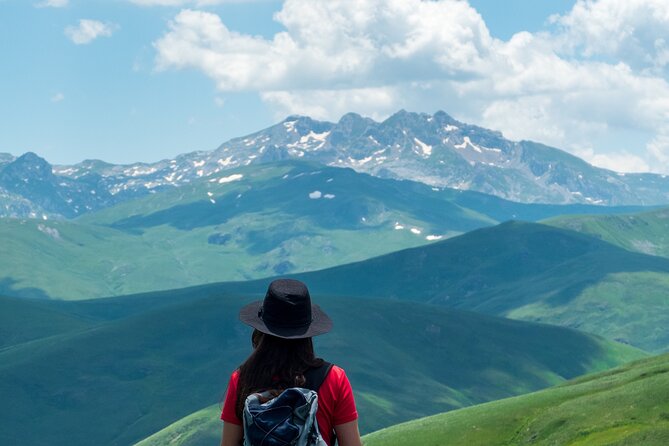 Discovering Peaks of the Balcans Experience - Inclusions