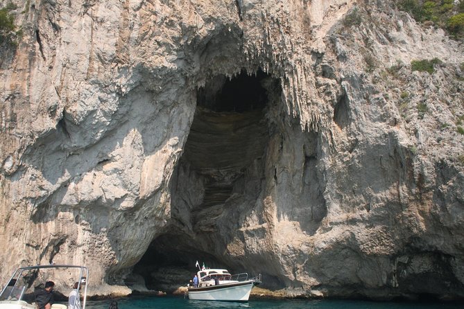 Discovery Capri Island by Boat - Common Questions