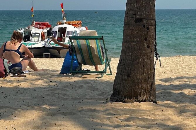 Discovery Cham Island From Da Nang City - Local Cuisine and Dining Options on Cham Island