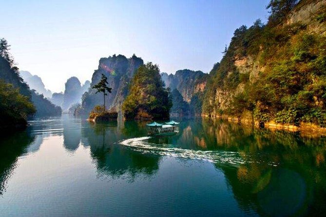 Discovery Day Tour to Yellow Dragon Cave,Baofeng Lake and Xibu Street - Pickup Information