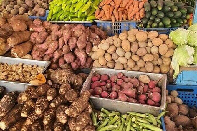 Discovery DE the real Dominican Republic EN small committee. - Exploring the Higuey Municipal Market