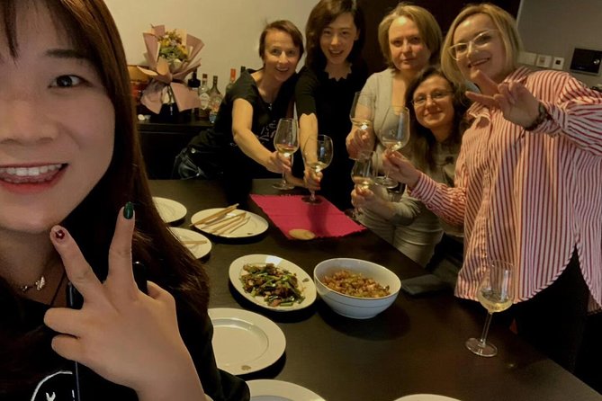 Discovery More Chengdu Evening Food Tour With Locals - Tour Highlights