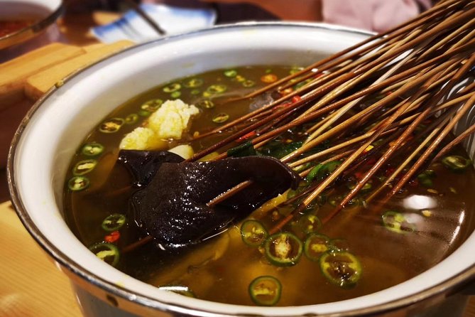 Discovery More Chengdu Evening Food Tour With Locals - Street Food Exploration