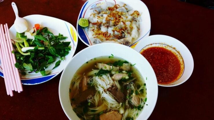 Discovery More Xi`An Evening Food Tour With Locals - Experience