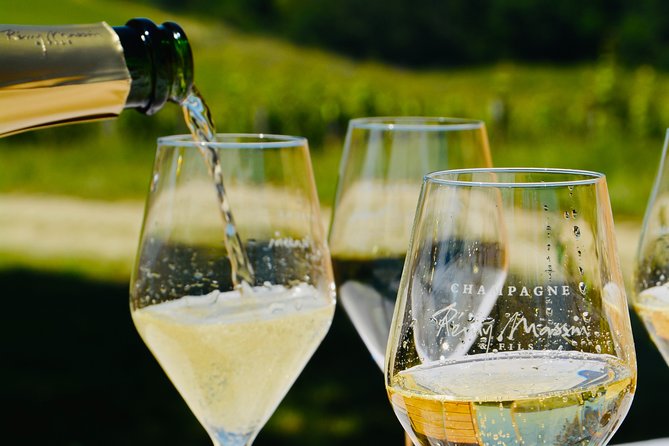 Discovery of a Champagne From Vintner, From the Cellar to the Tasting - Inclusions