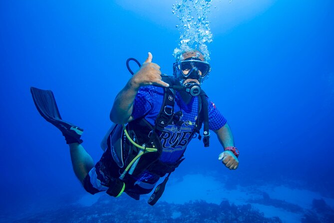 Discovery Scuba Diving !! - Equipment and Training