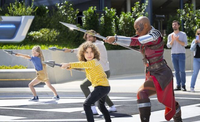 Disneyland Paris: 1-Day Flexible Ticket - Selecting Participants and Date